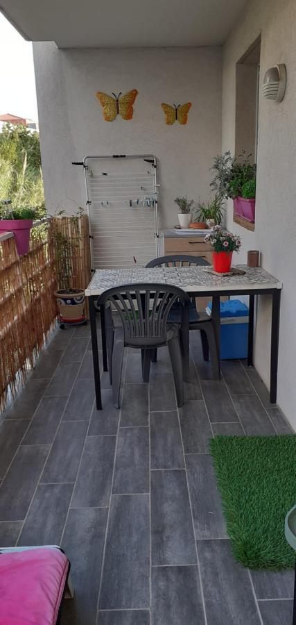Les Romarins Appartement Climatise La Seyne-sur-Mer Buitenkant foto